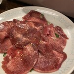 焼肉ホルモン せんごく屋 - 