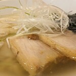 喜多方 満喜 - 塩ワンタン麺