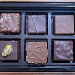 Chocolaterie&Bar ROND-POINT by Hirofumi Tanakamaru - 