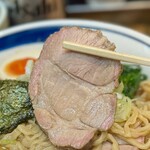 Menichi Kicchou - 吊るし焼き焼豚は肉厚しっとりで風味も抜群