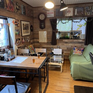 Cafe&Music River Door_2