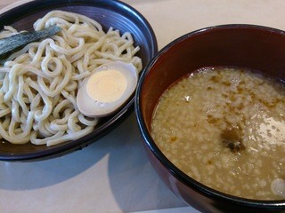 Eat it! - 魚介醤油豚骨つけ麺　850円