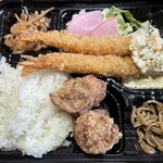 キッチンエルビ - エビフライ＆鶏唐揚弁当850円