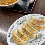 来来軒 - 奇をてらわない餃子。うまし。