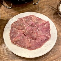 炭火焼肉ホルモン うしごろ 中目黒店 - 