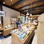 由布院 鞠智 - 店内