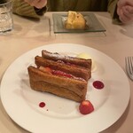 パリのワイン食堂 - 