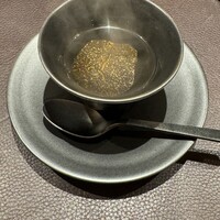 イル アオヤマ - コンソメスープ