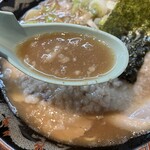 関西 風来軒 - スープ