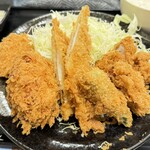 とんかつ　まるや - ロース・ヒレ・野菜(おくら･蓮根)･エビカツ･イカカツ