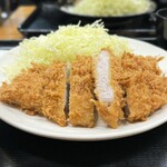 とんかつ　まるや - ロース定食750円(安いけどカツ大きくて美味しい！！)