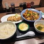 松軒中華食堂 - 回鍋肉定食セット