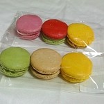 ピエール・エルメ・パリ - マカロン６種