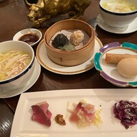 銀座ブルーリリー ステーキ&チャイニーズレストラン -  銀座ブルーリリー ステーキ&チャイニーズレストラン -