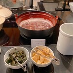 ザ・テラス - お汁粉（ぜんざい）、生麩2種