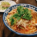 中華キッチン 刀削麺 登龍閣 - 
