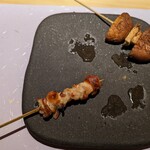 軍鶏 枩井 - 丹沢滋黒軍鶏 ハラミと椎茸 出汁醤油(軍鶏串会席 七種)