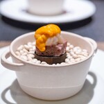 Peruvian Bepoca - 2024.2 開胃小吃（自製橄欖佛卡夏、扇貝、海膽、馬拉斯鹽）