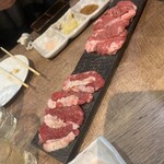 Yakiniku Akami Nikugatou San San Hachi Kyuugo - 