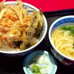 Kimuraya - 博多かき揚げ丼+小博多うどんセット￥680