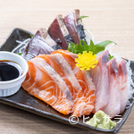 Kanzen Koshitsu Izakaya Kin No Ho - 毎日市場から届けられる厳選した魚介を使った『絶品鮮魚3種盛り』