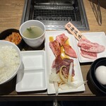 焼肉ライク - カルビハラミセット100gに神戸牛50gご飯大盛りに生玉子¥1510