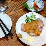 立ち呑み処　たなか屋 - 煮豚を酒粕たれで味付けしたもの