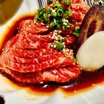 牛刺しと焼肉 仔虎 - 