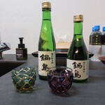 草庵 鍋島 - 冷蔵庫の鍋島と、用意されている切子の猪口でのひととき