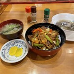 丸木舟 - 野生丼＋ユㇰカㇺオハウ