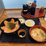 市場食堂 よし - 