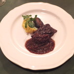 ワインレストラン ドミナス - 牛さがり肉のシャリアピンステーキ