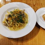 フレスコ - こちら、メインと言っても良いでしょう、牡蠣と椎茸を使ったパスタです。美味しかったなぁ。