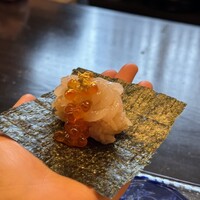 鮨 四 -  鮨 四 -