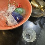 天馬船 - 氷に中の酒盃を選ぶ