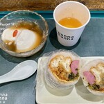 台湾朝食専門店 wanna manna - ◆台湾式香腸飯糰(台湾式ソーセージおにぎり) 840円 ◆希望セット 550円：ミニ杏仁豆花・金萱烏龍茶(温)