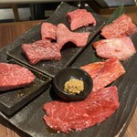 焼肉ダイニング甲 - 