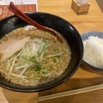 焼きあご塩らー麺 たかはし - 