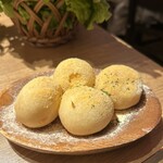 Kankoku Ryourisemmonten Chikachikin - チーズボール