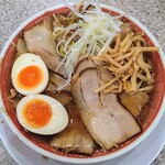 むらさき屋 - 煮玉子入り柔らかチャーシュー肉そば