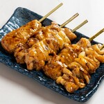 5 skewers Yakitori (grilled chicken skewers) (with sauce and salt)