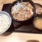 吉野家 - 牛皿・鉄板牛焼肉定食