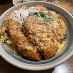 キッチン マカベ - かつ丼（1650円）