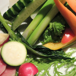 ワカヌイ グリル ダイニング トーキョー - バーニャカウダ。