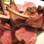 ワカヌイ グリル ダイニング トーキョー - ラムラック。