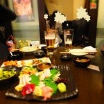 地鶏居酒屋 ぼんじり - 店内～真ん中の平日22時です～満席気味～♪('14.01月にて)