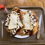 チャンポンハウスたつや - チキンカツサンド620円 到着ごあまりの迫力に「ヤバ！」っと声が出てしまいました。