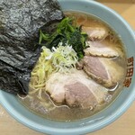 横浜ラーメン 町田家 - 