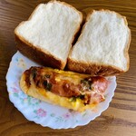 ブーランジェリ･エ･カフェ　オブジェ - お持ち帰りパン2♡ソフト食パン♡オニオンソーセージ♡