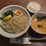 乃木坂ラーメン 東京食品 まる彦 - 